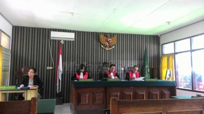 Sidang vonis sengketa antara anggota DPRD dengan Partai Nasdem di Pengadilan Negeri Kepanjen.(Miski)