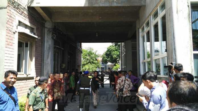 Suasana Ponpes Al Hikam menerima kedatangan Jokowi. (deny)