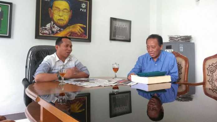 Anggota Fraksi PKB DPRD Kota Malang, H Rasmuji (kanan), semasa hidupnya aktif di Komisi A. (Twitter @fpkbkotamalang)