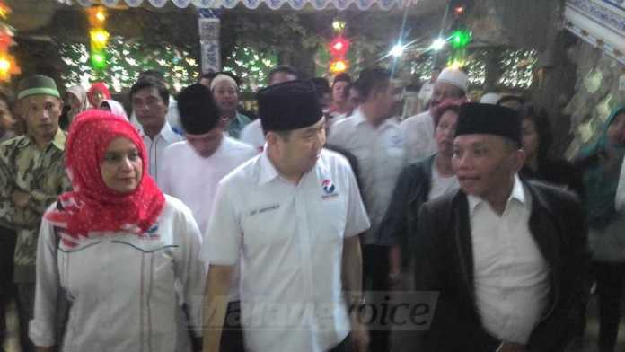 Ketua Umum DPP Perindo, Hary Tanoesoedibjo, saat berkunjung ke Masjid Tiban, Kecamatan Turen, Kabupaten Malang.(Miski)