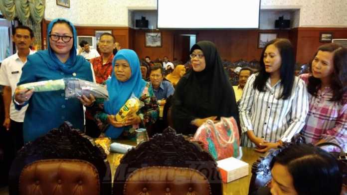 Alfamart bersama Pemkot dan Forum Wartawan Kota Malang menggelar pelatihan manajemen ritel bagi UMKM. (Muhammad Choirul)