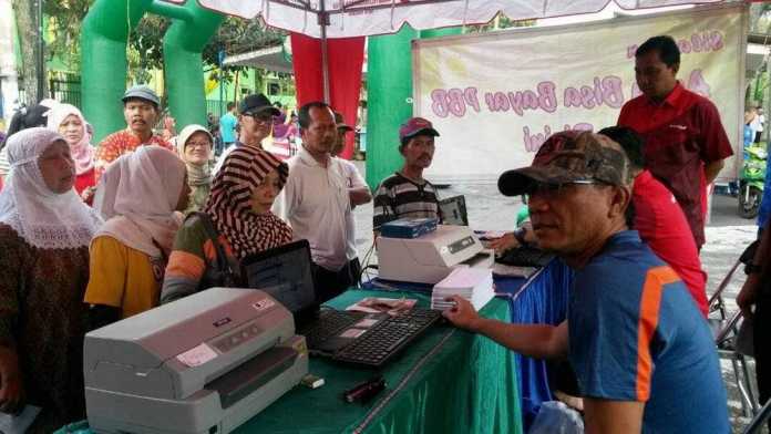 Bayar pajak gratis sembako. (BP2D Kota Malang for MVoice)