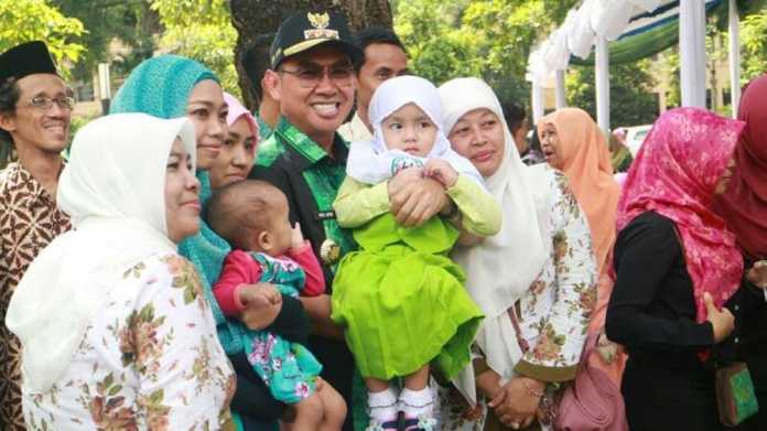 Wali Kota Malang, HM Anton menghadiri peringatan Harlah ke-94 Nahdlatul Ulama. (Bagian Humas Pemkot Malang)