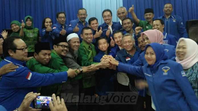 Para pengurus DPC PKB dan Demokrat Kota Malang bertemu di Baiduri Sepah Resto. (Muhammad Choirul)