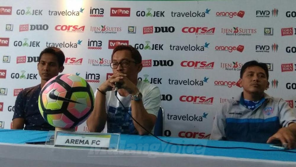 Aji Santoso saat konferensi pers. (deny rahmawan)