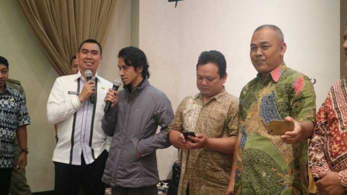 Wali Kota Malang, HM Anton, mengajak Ketua RT dan RW bersama sukseskan pembangunan. (Bagian Humas Pemkot Malang)