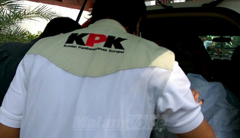 Mobilnya Digeledah KPK, Ketua Badan Kehormatan DPRD Pasang Tampang Resah