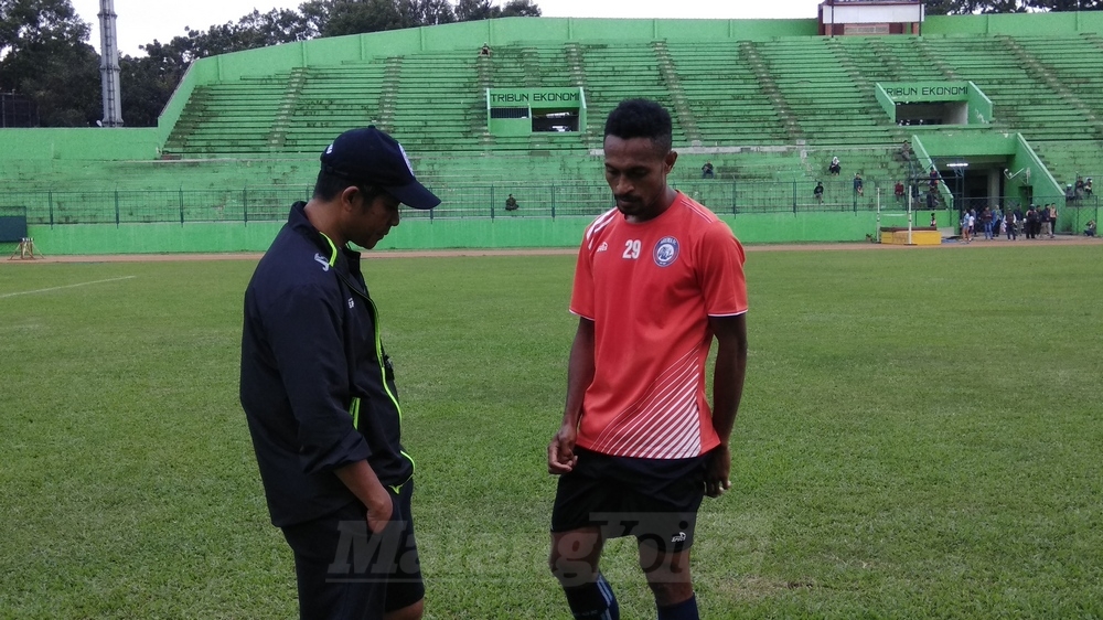 Arema FC Trial Pemain Asal Papua