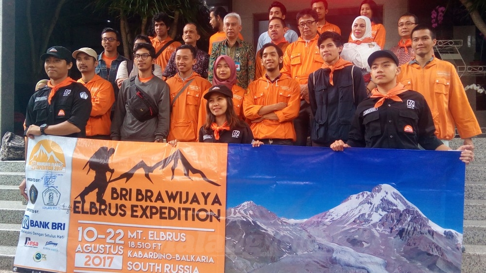 Mbois! Mahasiswa UB Bakal Menaklukkan Gunung Tertinggi Eropa
