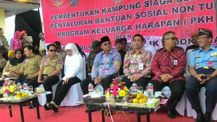 Bupati Malang, Rendra Kresna, dalam acara pencanangan Kampung Siaga Bencana di Kecamatan poncokusumo.(Miski)