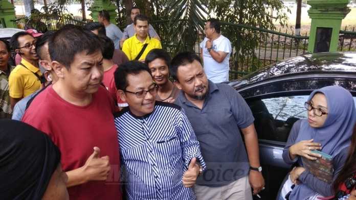 Wakil Wali Kota Malang, Sutiaji, bersama sopir online. (deny rahmawan)