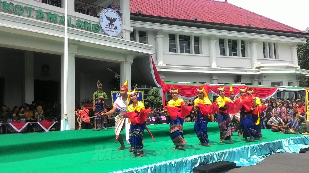 Semarak Hari Batik Nasional di Kota Malang