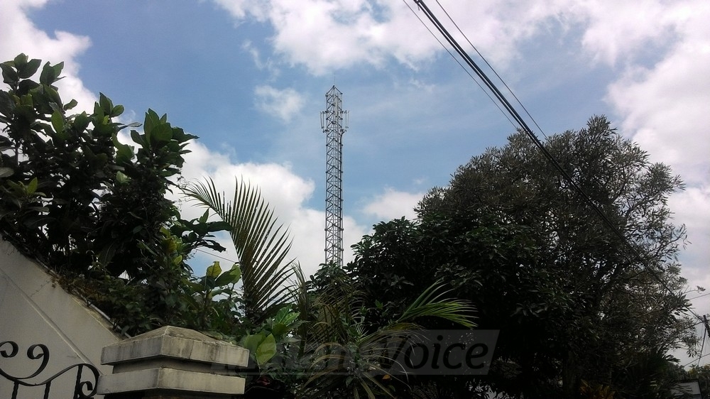 Tower PT Sentra Tama di Jalan Letjen Sutoyo Akhirnya Dibongkar