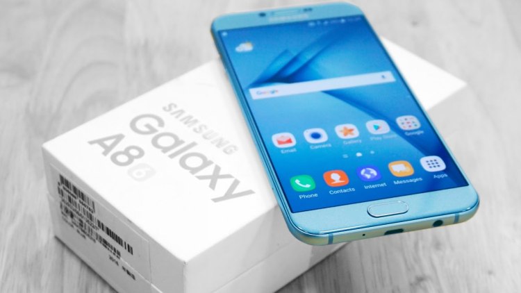 Galaxy A8, Amunisi Samsung Terbaru dengan Kamera Mbois dan Layar Bezel-less