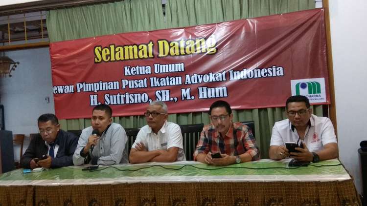 Konferensi pers DPC Ikadin Malang. (deny rahmawan)