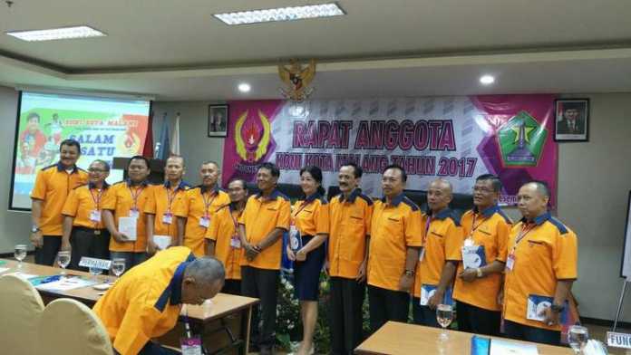 Pengurus KONI Kota Malang saat rapat anggota tahunan. (deny rahmawan)