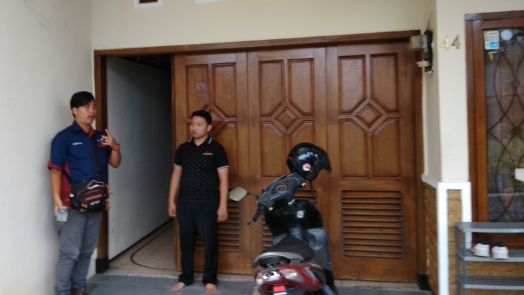  Rusak  Pintu  Garasi Maling Gasak Dokumen dan Barang 