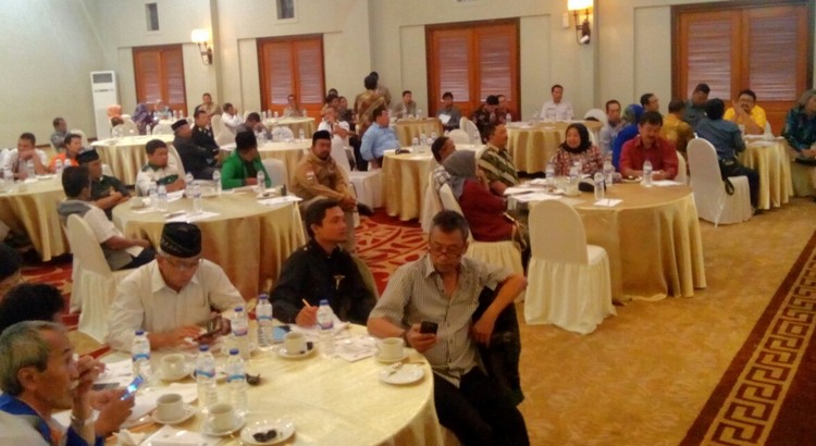 Rapat koordinasi data wilayah dan data penduduk serta penyusunan usulan daerah pemilihan DPRD Kota Batu Pemilu 2019, Hotel Kartika Wijaya, Rabu (19/12). (Aziz Ramadani/MVoice)
