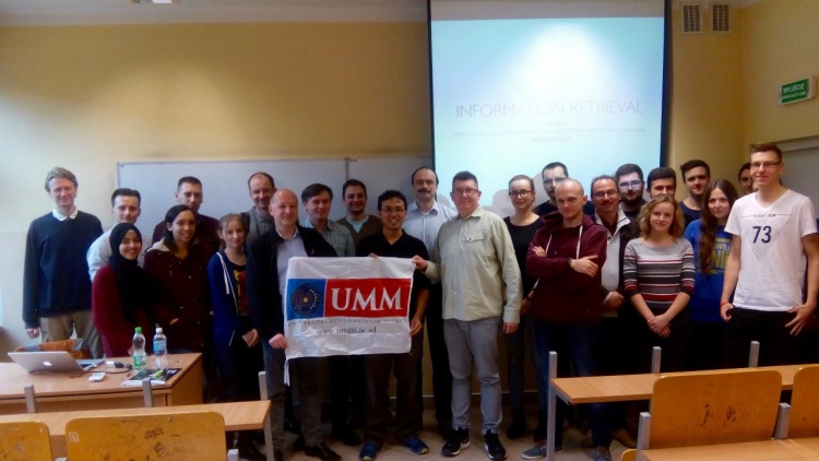 Mahasiswa UMM penerima Erasmus di Polandia. (Istimewa)