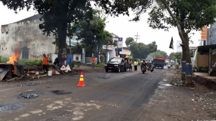 DPUBM Kabupaten Malang Mulai Benahi Jalan Rusak di Jalibar