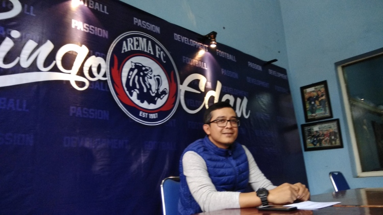 Manajer Bisnis Arema FC, Yusrinal Fitriandi. (deny rahmawan)
