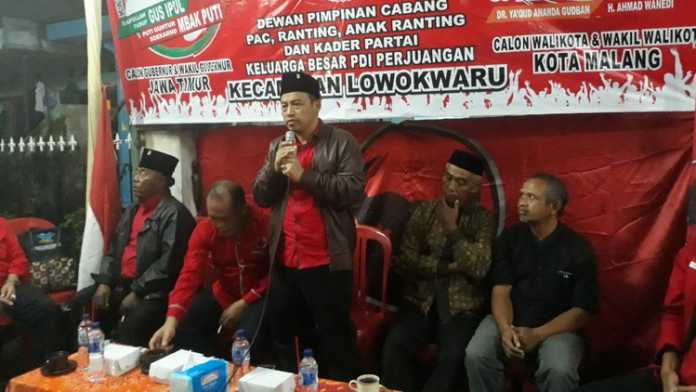 Calon Wakil Wali Kota Malang, H Ahmad Wanedi, menghadiri konsolidasi PDIP. (Muhammad Choirul)