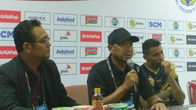 Pelatih Sriwijaya FC, Rahmad Darmawan (tengah). (Muhammad Choirul)