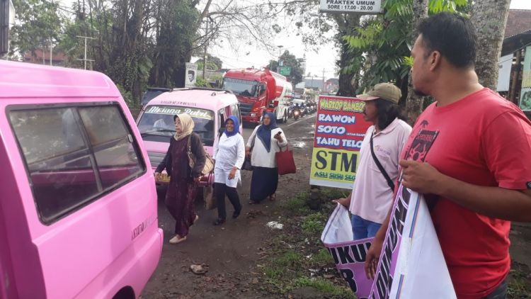 Kembali Demo, Sopir Angkot dan Taksi Konvensional Meminta Keadilan
