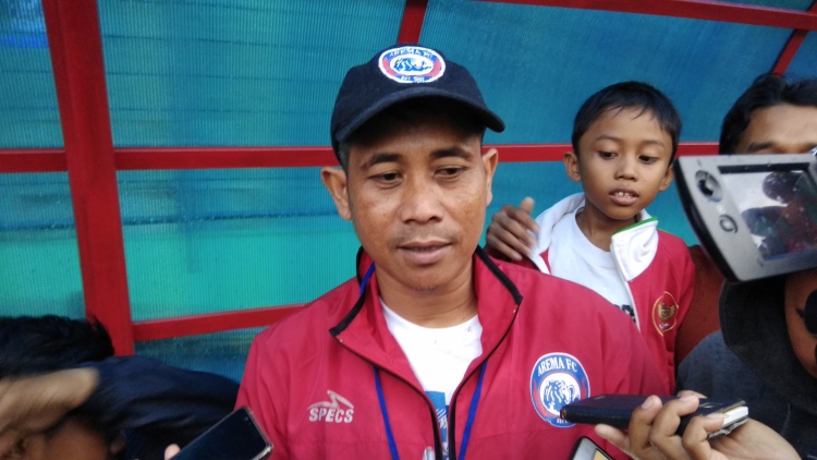 Pelatih Arema FC Siapkan Taktik Redam Lini Depan Persija Jakarta