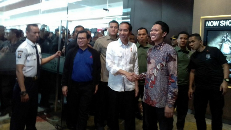 Jokowi Nonton Film di Matos, Pengunjung Dibikin Heboh