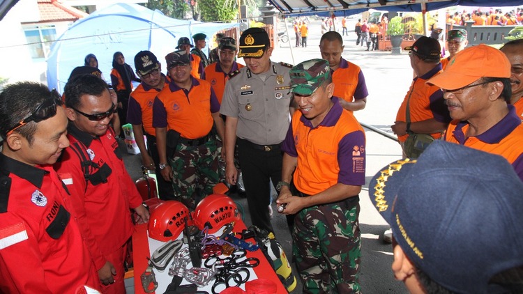 Komandan Kodim 0833 Kota Malang, Letkol Inf Nurul Yakin, bersama jajaran Forkopimda usai apel kesiapsiagaan bencana. (Istimewa)