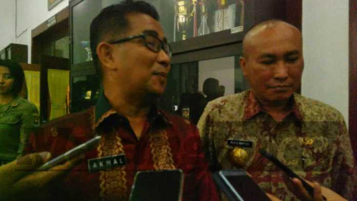 Pjs Wali Kota Malang, Wahid Wahyudi (kanan). (Muhammad Choirul)