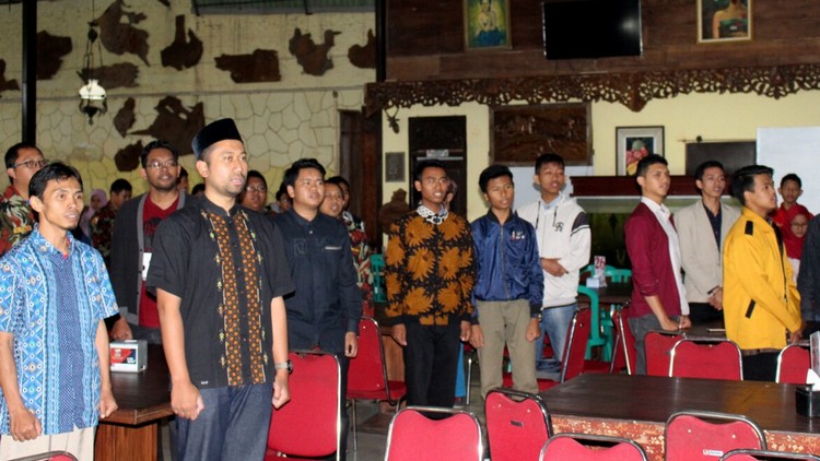 Suasana sosialisasi Pilgub Jatim 2018 KPU Kota Batu dengan Pemuda Muhammadiyah Kota Batu, Jumat (25/5). (Aziz Ramadani / MVoice)