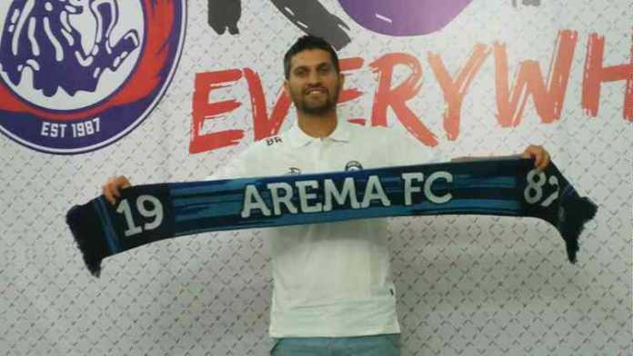Pelatih Kiper Arema FC, Branislav Rudojcic. (deny rahmawan)