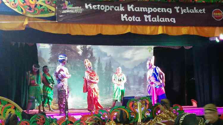 Penampilan pertunjukan ketoprak di Festival Kampung Celaket (Lian).