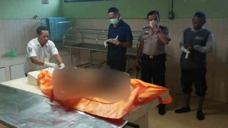Korban setelah dievakuasi di kamar mayat RS Saiful Anwar. (Istimewa)