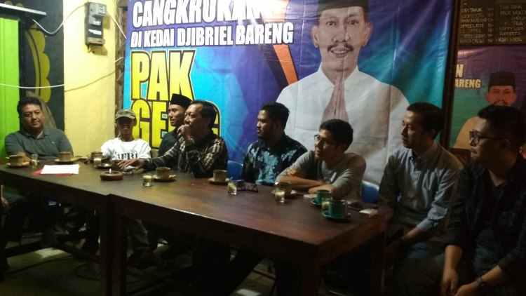 Diskusi Politik para tokoh Malang Raya bersama warga di Djibriel Cafe