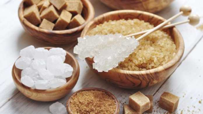 Scrub gula mudah dibuat dan efektif atasi komedo. (youngcoach.nl)