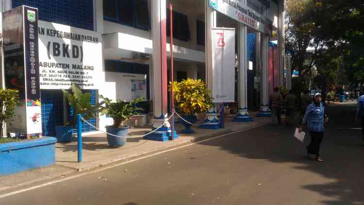Kantor BKD Kabupaten Malang sebagai pansel administrasi rekrutmen CPNS di Kabupaten Malang. (Toski D)
