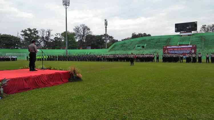 Apel gelar pasukan Operasi Mantap Brata 2018 di Stadion Gajayana, Kota Malang. (deny rahmawan)