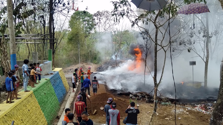 Lahan TPA Talangagung Terbakar