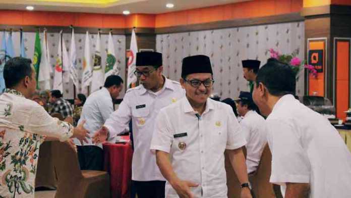 Wali Kota Malang Sutiaji menghadiri pelantikan pengurus KONI Kota Malang masa bakti 2018-2023 di Hotel Aria Gajayana, Rabu (3/10). (Aziz Ramadani/MVoice)