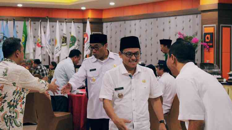 Wali Kota Malang Sutiaji menghadiri pelantikan pengurus KONI Kota Malang masa bakti 2018-2023 di Hotel Aria Gajayana, Rabu (3/10). (Aziz Ramadani/MVoice)