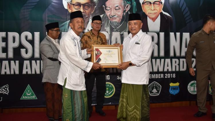Plt Bupati Malang Raih Santri Award 2018