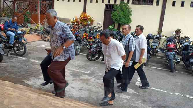 KPK Lanjutkan Pemeriksaan 11 Saksi Kasus Bupati Malang di Polres Makota