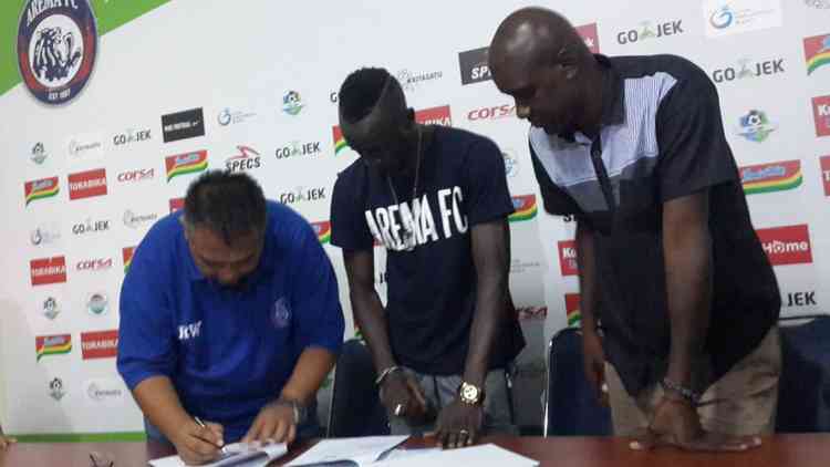 Arema FC Bergerak Cepat Perpanjang Kontrak Satu Pemain Asing