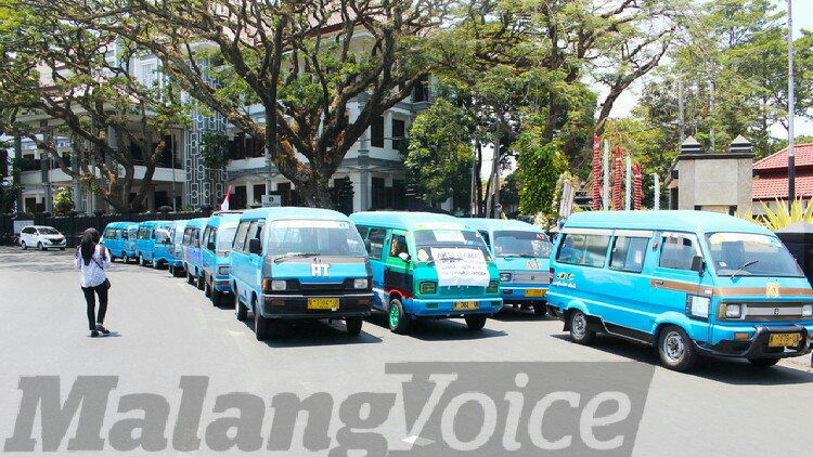 Keberadaan Angkot Bakal Difungsikan Sebagai Transportasi Pelajar