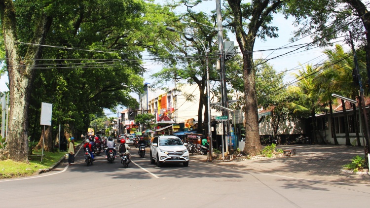 Jalan Jakarta. (Aziz Ramadani/ MVoice)