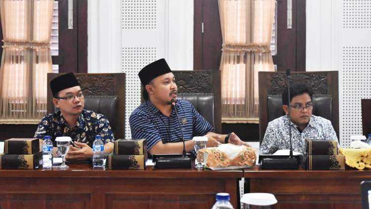 Ketua Pansus Ranperda RPJMD Kota Malang 2018-2023 Dito Arief memimpin pembahasan. (Istimewa)
