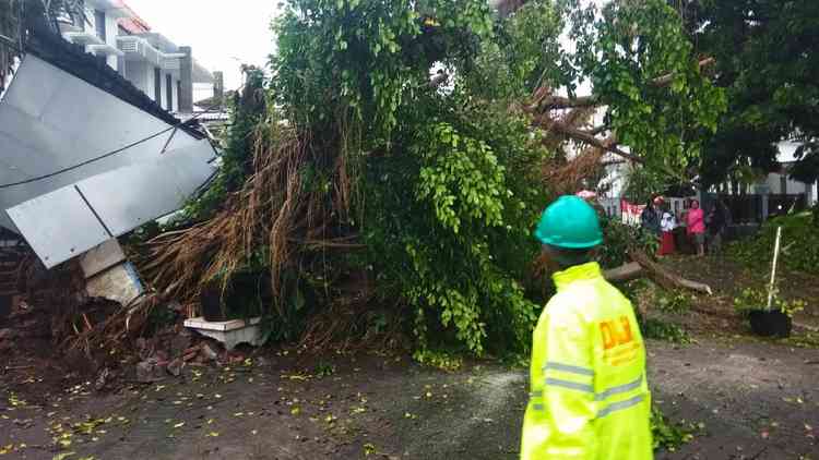 Pemkot Malang Asuransikan Korban Terdampak Bencana Hujan Angin